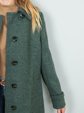 Laden Sie das Bild in den Galerie-Viewer, 80er Jahre Mantel Wolle