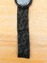 Laden Sie das Bild in den Galerie-Viewer, 90er Jahre Swatch Pop