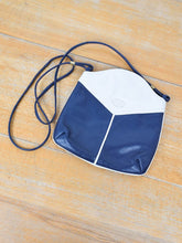 Laden Sie das Bild in den Galerie-Viewer, Aigner Tasche Secondhand