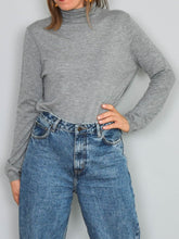 Laden Sie das Bild in den Galerie-Viewer, Arnim Pullover Secondhand