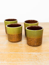 Laden Sie das Bild in den Galerie-Viewer, Becher Keramik Grün