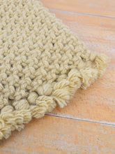 Laden Sie das Bild in den Galerie-Viewer, Beutel Vintage Makramee