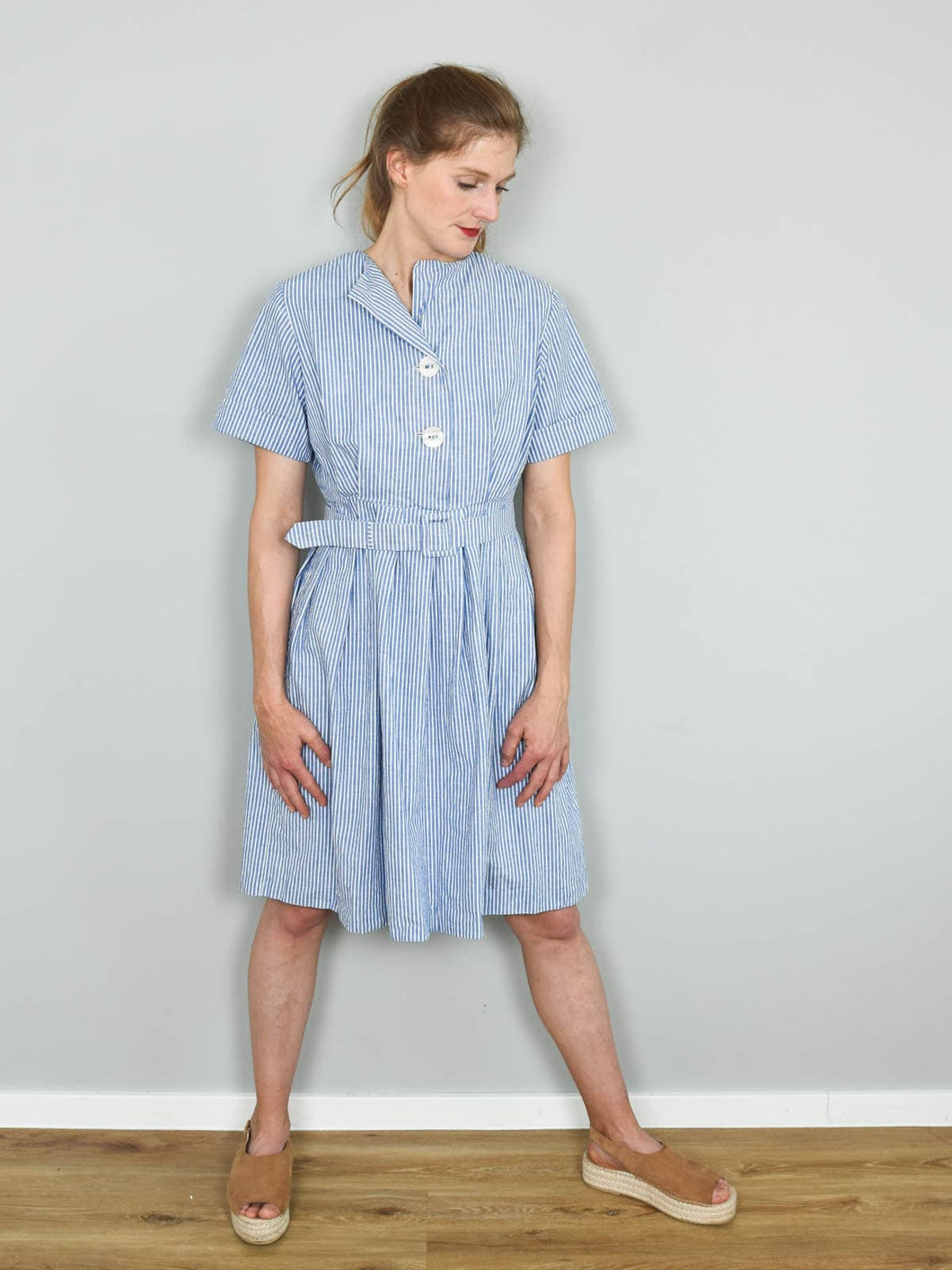 Blaues Streifenkleid