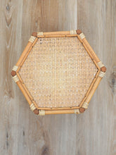 Laden Sie das Bild in den Galerie-Viewer, Blumenhocker Vintage