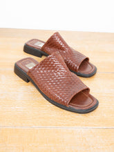 Laden Sie das Bild in den Galerie-Viewer, Braune Sandalen Leder