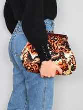 Laden Sie das Bild in den Galerie-Viewer, Clutch 70er Jahre