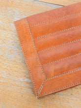 Laden Sie das Bild in den Galerie-Viewer, Clutch VIntage