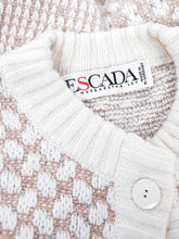 Laden Sie das Bild in den Galerie-Viewer, Escada Vintage Mode
