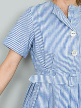 Laden Sie das Bild in den Galerie-Viewer, Gestreiftes Kleid Vintage