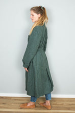 Laden Sie das Bild in den Galerie-Viewer, Grüner Mantel Wolle