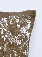 Laden Sie das Bild in den Galerie-Viewer, Kissen Vintage