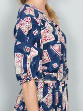 Laden Sie das Bild in den Galerie-Viewer, Kleider Vintage