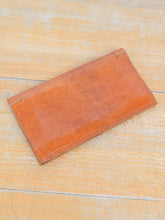 Laden Sie das Bild in den Galerie-Viewer, Lederclutch VIntage