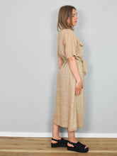 Laden Sie das Bild in den Galerie-Viewer, Leinenkleid Vintage