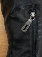 Laden Sie das Bild in den Galerie-Viewer, prada Schuhe Secondhand