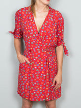Laden Sie das Bild in den Galerie-Viewer, Roter Jumpsuit Vintage