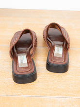 Laden Sie das Bild in den Galerie-Viewer, Sandalen Vintage Geflochten