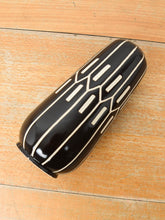 Laden Sie das Bild in den Galerie-Viewer, Schwarze Vintage Vase