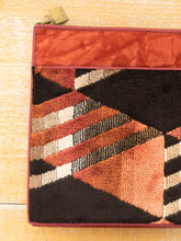 Laden Sie das Bild in den Galerie-Viewer, Secondhand Kulturbeutel 70er Jahre