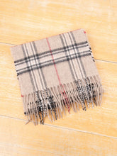 Laden Sie das Bild in den Galerie-Viewer, Secondhand Onlineshop