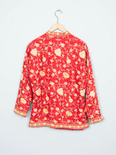 Laden Sie das Bild in den Galerie-Viewer, Seidenkimono Vintage