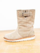 Laden Sie das Bild in den Galerie-Viewer, Stiefel Gucci Vintage