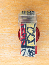Laden Sie das Bild in den Galerie-Viewer, Vintage Armbanduhr Swatch