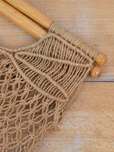 Laden Sie das Bild in den Galerie-Viewer, Vintage Basttasche
