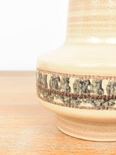 Laden Sie das Bild in den Galerie-Viewer, Vintage Interieur