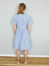 Laden Sie das Bild in den Galerie-Viewer, Vintage Kleider online kaufen