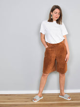 Laden Sie das Bild in den Galerie-Viewer, Vintage Ledershorts High Waist
