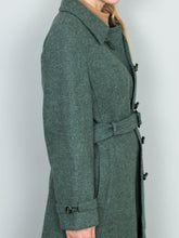 Laden Sie das Bild in den Galerie-Viewer, Vintage Mäntel online kaufen