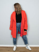 Laden Sie das Bild in den Galerie-Viewer, Vintage Mantel Rot