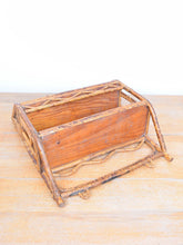 Laden Sie das Bild in den Galerie-Viewer, Vintage Möbel Rattan