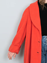 Laden Sie das Bild in den Galerie-Viewer, Vintage Oilily Mantel