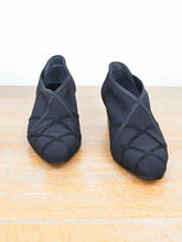 Laden Sie das Bild in den Galerie-Viewer, Vintage Pumps