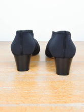 Laden Sie das Bild in den Galerie-Viewer, Vintage Schuhe online kaufen