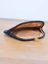 Laden Sie das Bild in den Galerie-Viewer, Vintage Taschen online kaufen