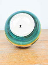 Laden Sie das Bild in den Galerie-Viewer, Vintage Vasen