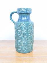 Laden Sie das Bild in den Galerie-Viewer, Vintage Vasen