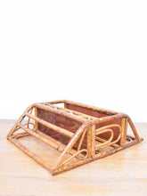 Laden Sie das Bild in den Galerie-Viewer, Wandregal Bambus